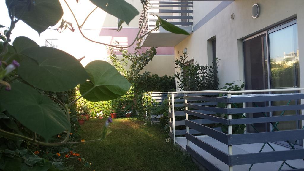 Aparthotel Vila Tufi Velipojë Habitación foto