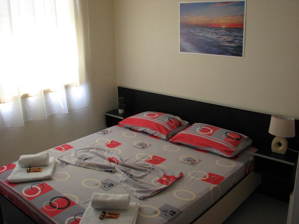 Aparthotel Vila Tufi Velipojë Exterior foto